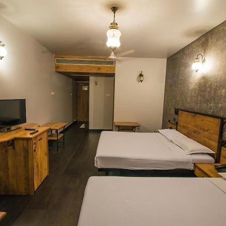 Infiniti Hotel And Spa Індаур Екстер'єр фото